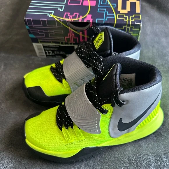 Sneakers Kyrie Black And Green Nike Kyrie Black Soar Dynamic Yellow
